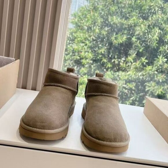 UGG Classic Ultra Mini Boot Antilope - Picture 2 of 6